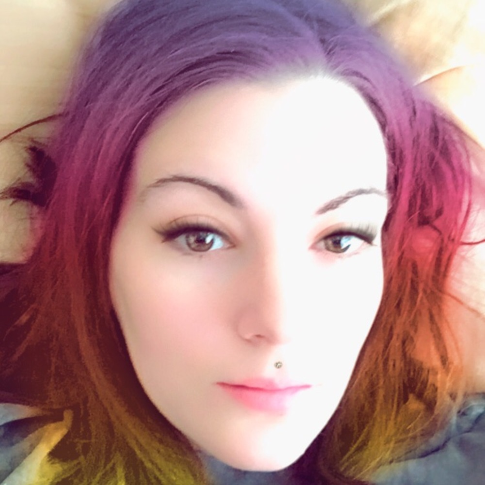 Meet your Posher, Niki